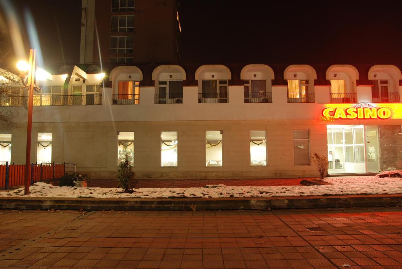 Hotel Ogosta Μοντάνα Εξωτερικό φωτογραφία